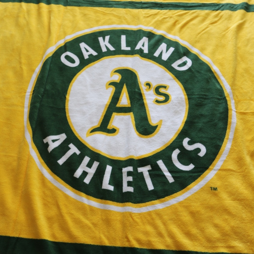 Oakland Athletics Throw